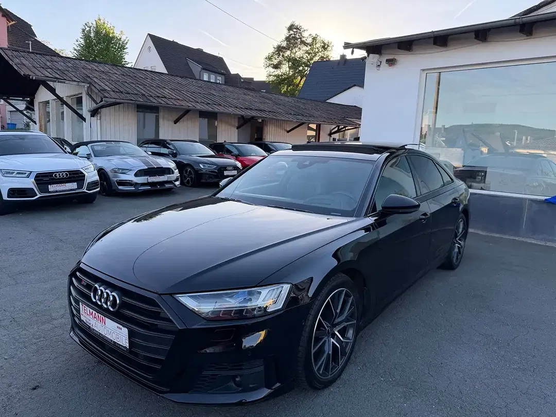 Audi S8 4.0 TFSI quattro - foto 1