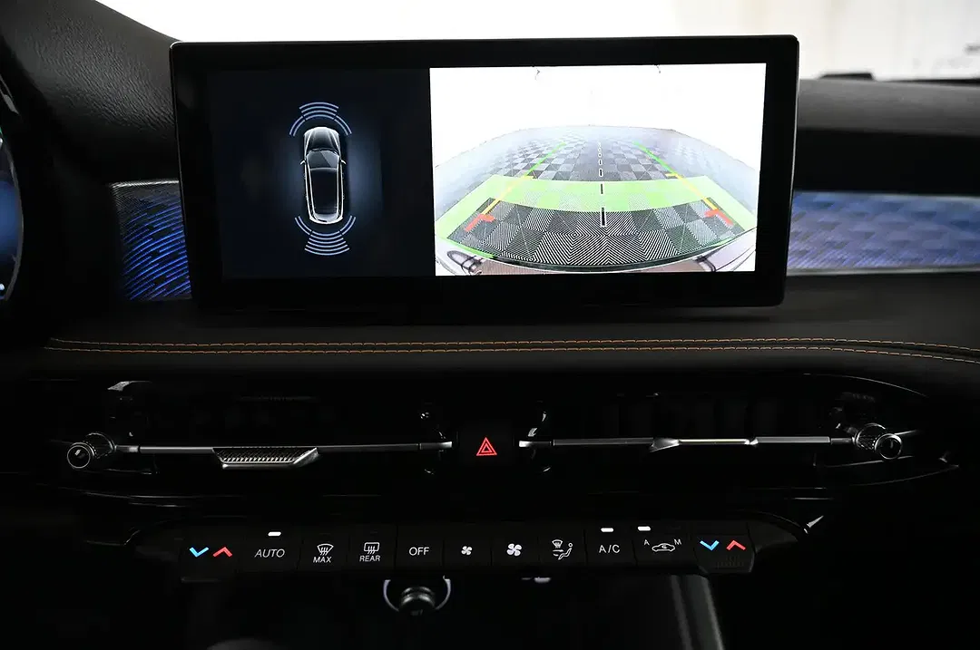 Alfa Romeo Tonale 1.3 PHEV Q4 Ti - Thumbnail 15
