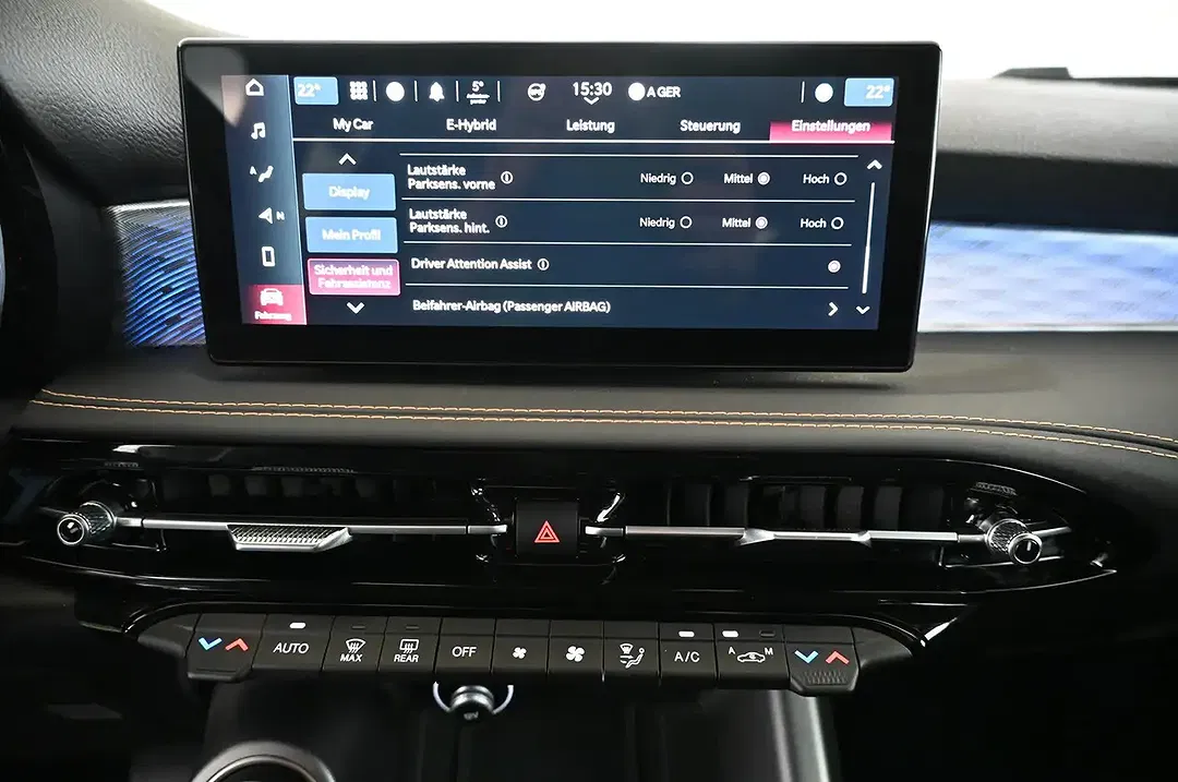 Alfa Romeo Tonale 1.3 PHEV Q4 Ti - Thumbnail 18
