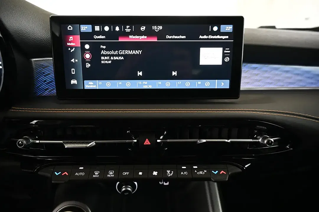 Alfa Romeo Tonale 1.3 PHEV Q4 Ti - Thumbnail 23