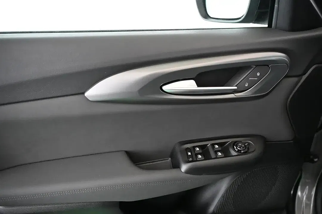 Alfa Romeo Tonale 1.3 PHEV Q4 Ti - Thumbnail 32