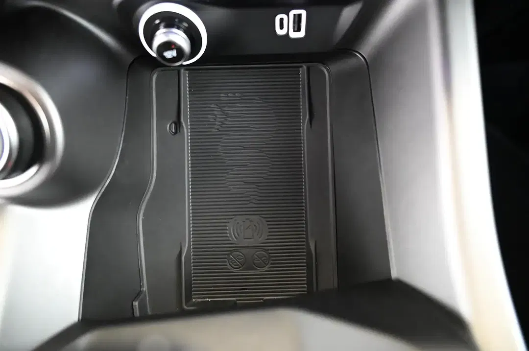 Alfa Romeo Tonale 1.3 PHEV Q4 Ti - Thumbnail 34