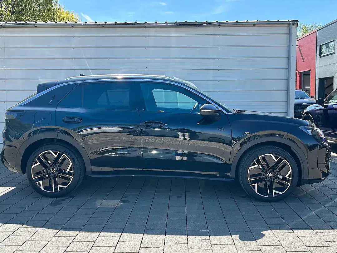 Volkswagen T-Roc 1.5 eTSI DSG R-Line - Thumbnail 4