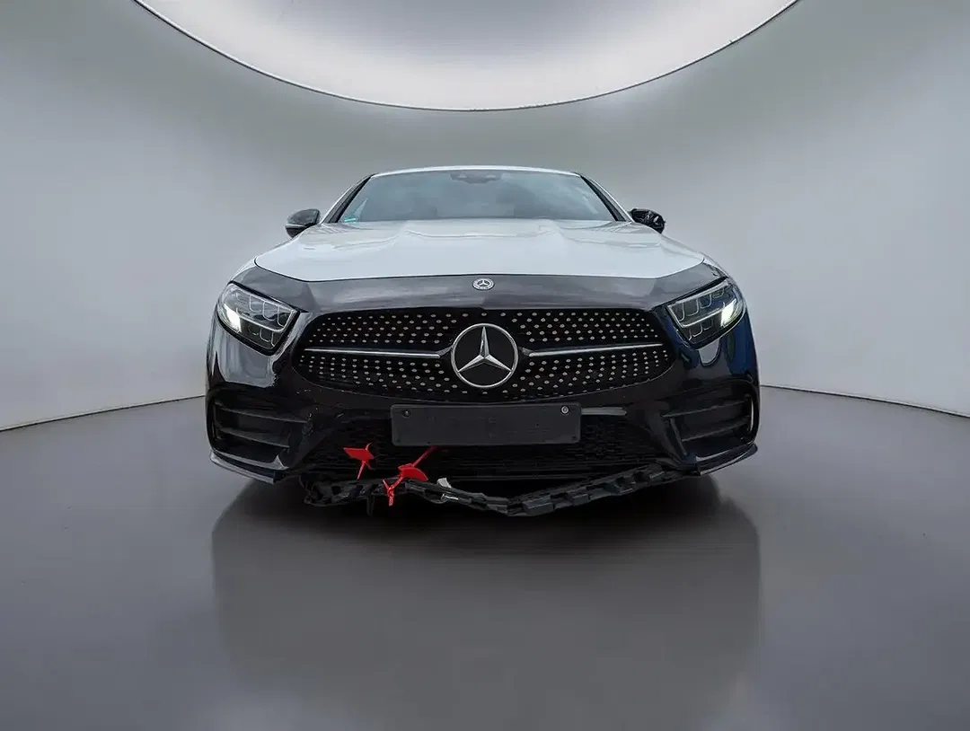Mercedes-Benz CLS 300 AMG Line Night - foto 2
