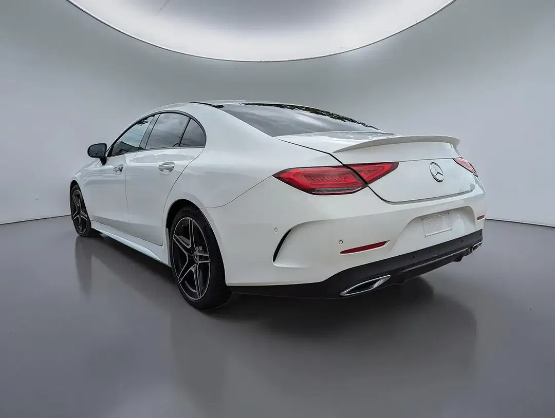 Mercedes-Benz CLS 300 AMG Line Night - Thumbnail 6
