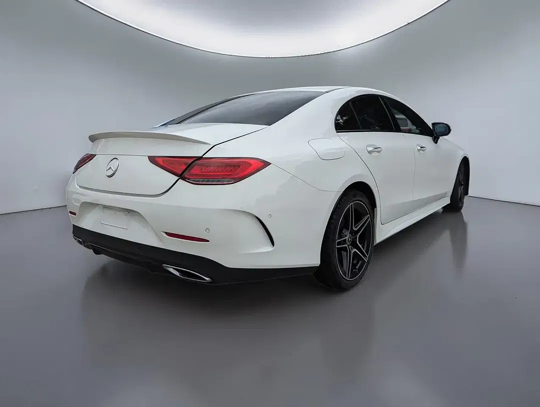 Mercedes-Benz CLS 300 AMG Line Night - Thumbnail 8