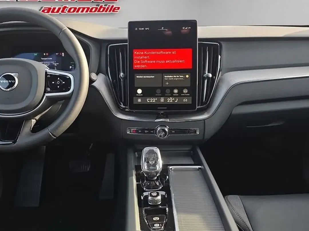 Volvo XC60 T8 AWD Plus Black Edition - Thumbnail 11