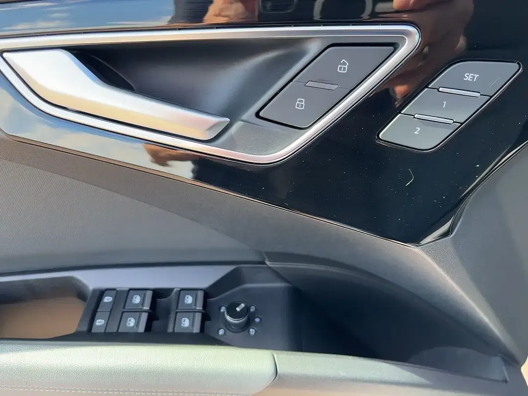 Audi Q4 e-tron 50 - foto 14