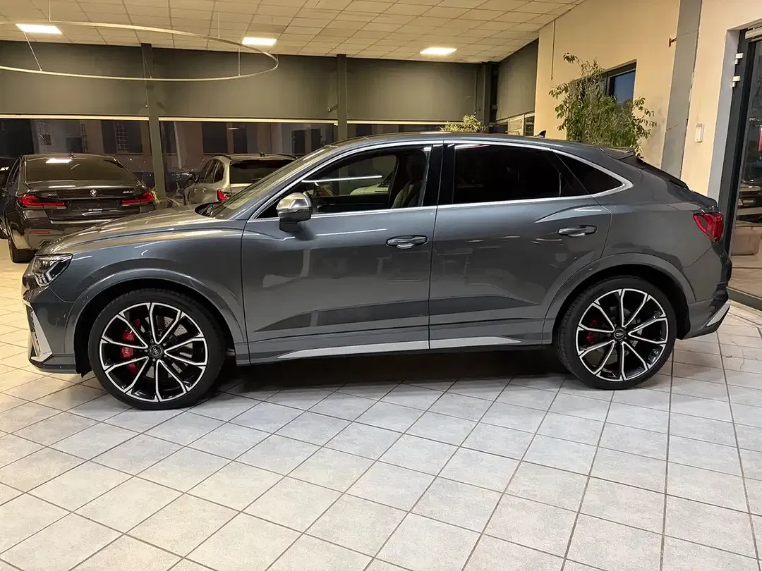 Audi RS Q3 2.5 TFSI quattro Sportback - Thumbnail 10