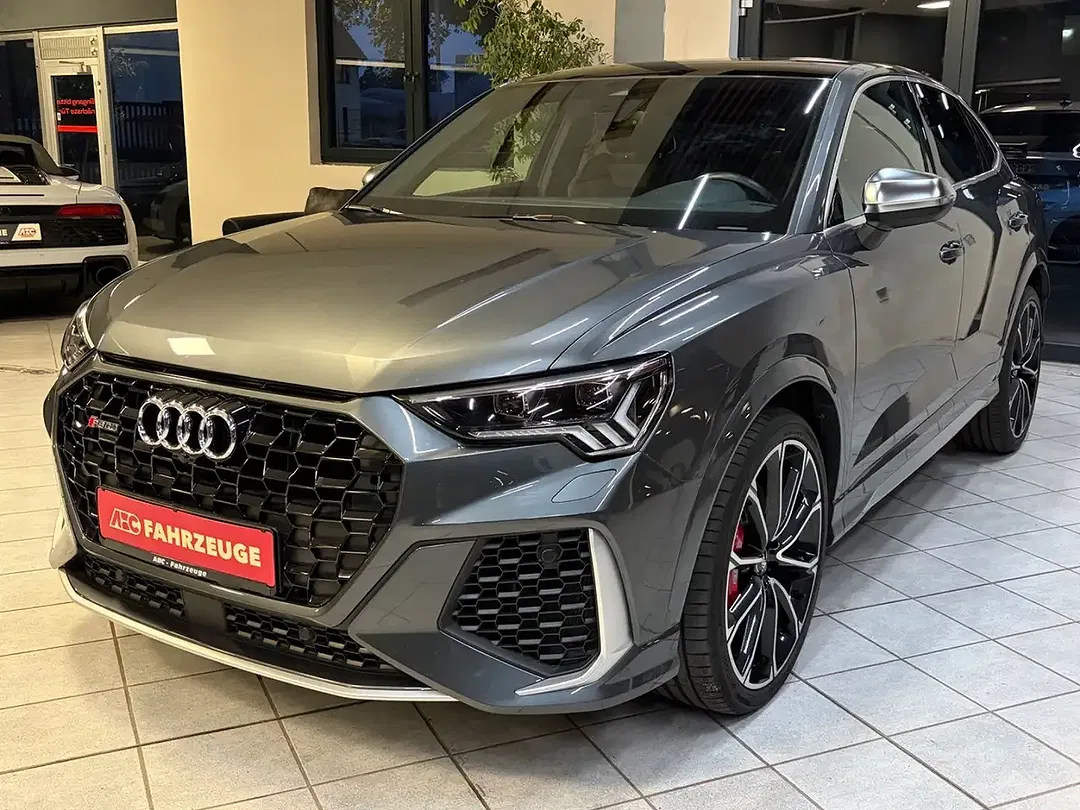 Audi RS Q3 2.5 TFSI quattro Sportback - Thumbnail 4