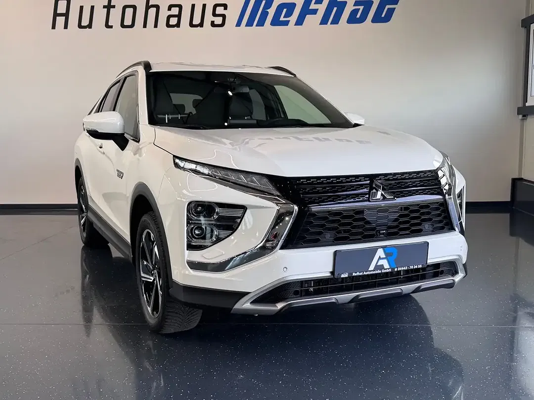 Mitsubishi Eclipse Cross Hybrid 4WD Plus - Thumbnail 10