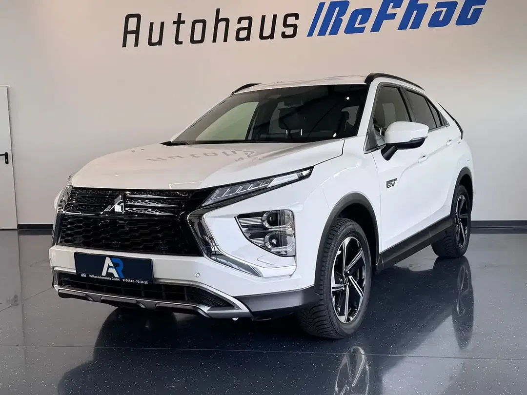 Mitsubishi Eclipse Cross Hybrid 4WD Plus - Thumbnail 3