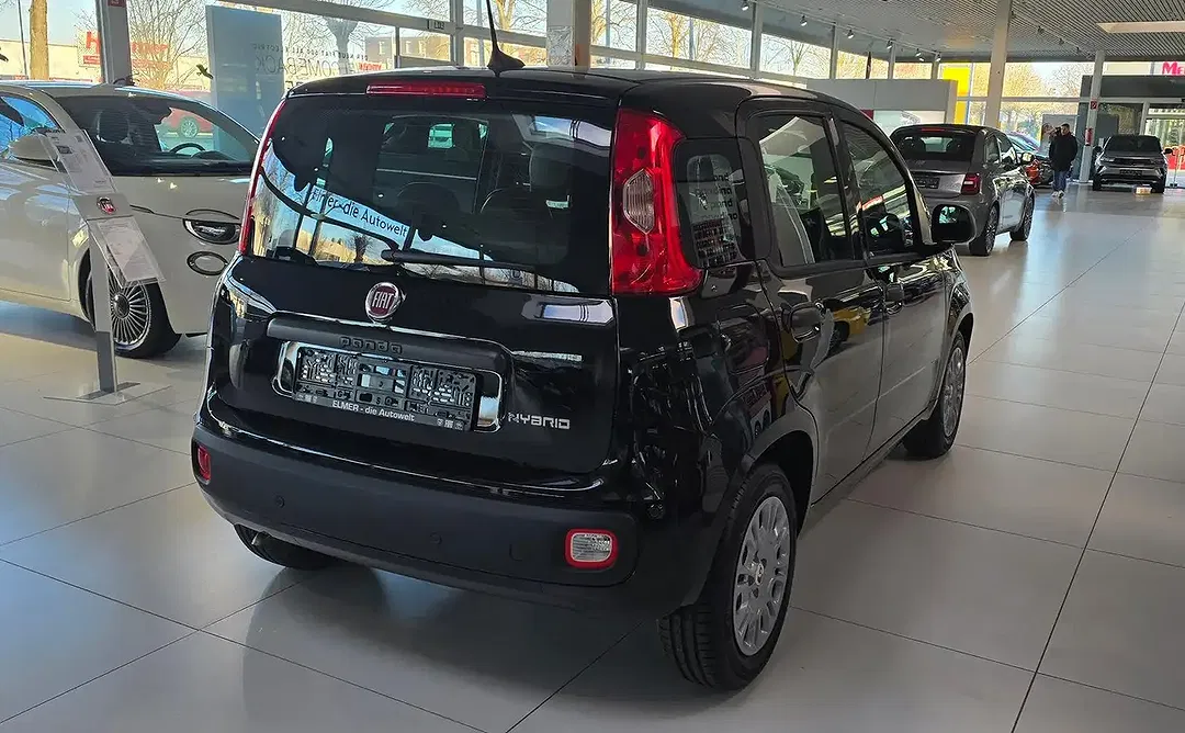 Fiat New Panda 1.0 Hybrid Icon - Thumbnail 4