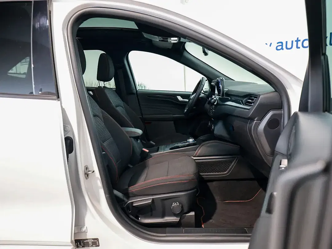 Ford Kuga 2.5 PHEV ST-Line - foto 2