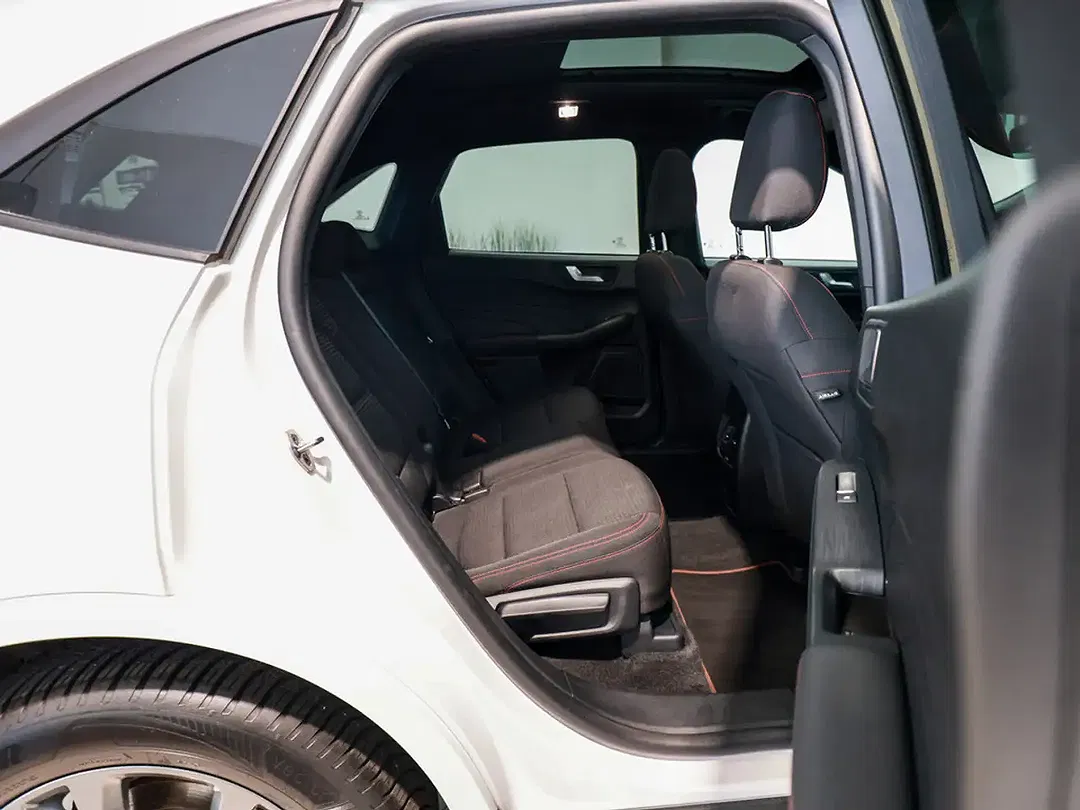 Ford Kuga 2.5 PHEV ST-Line - Thumbnail 4