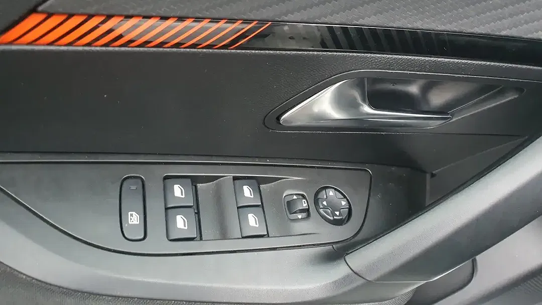 Peugeot 2008 Active - Thumbnail 22