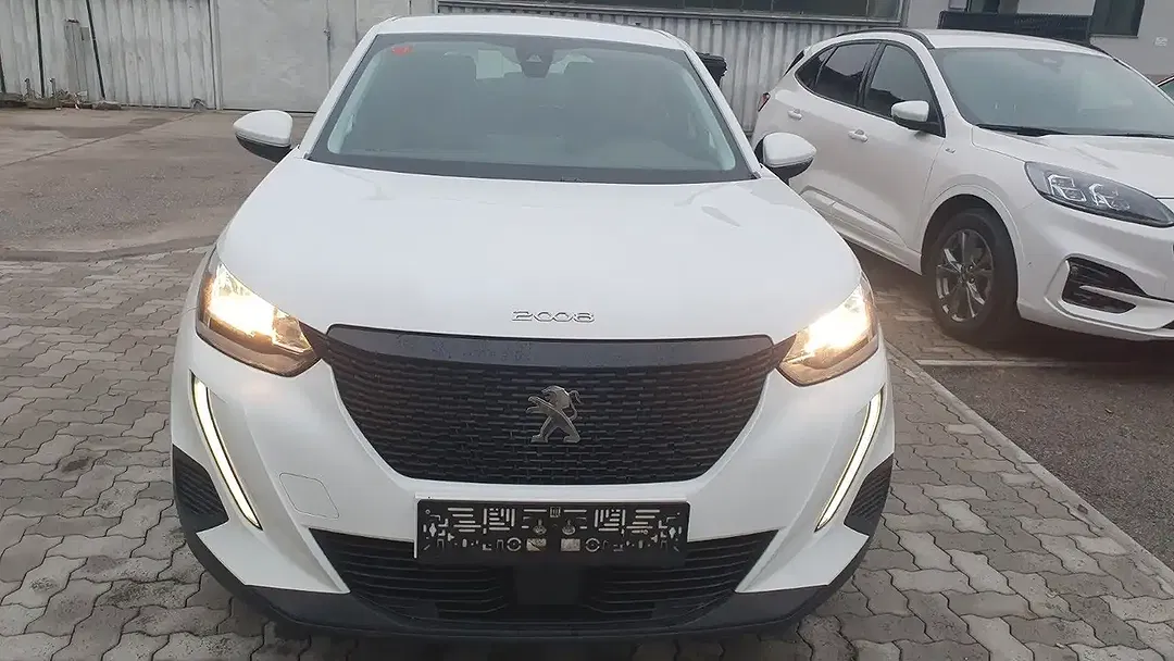 Peugeot 2008 Active - Thumbnail 5