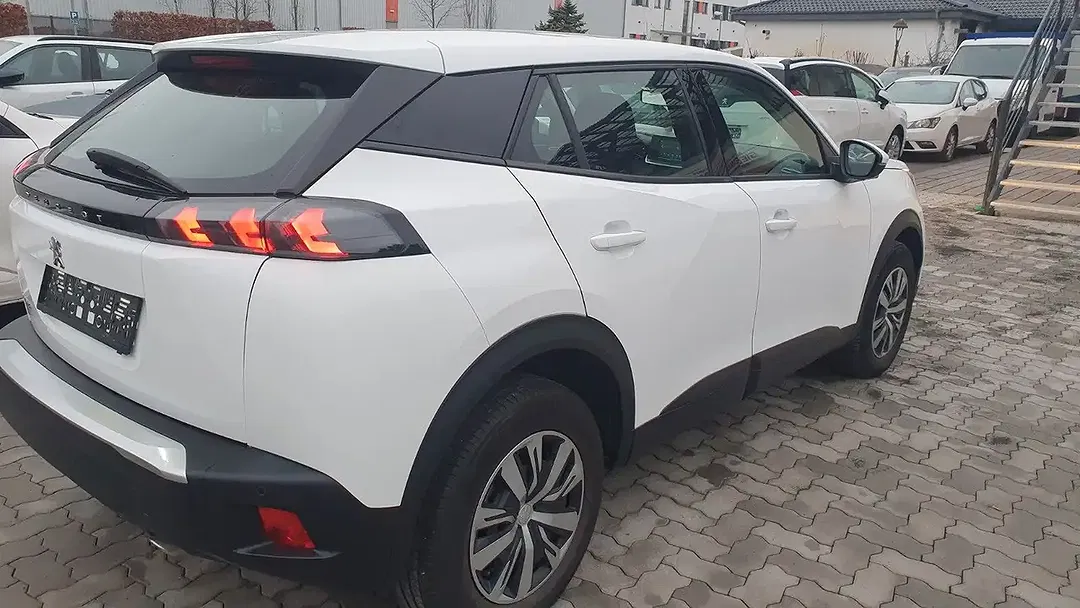 Peugeot 2008 Active - Thumbnail 8