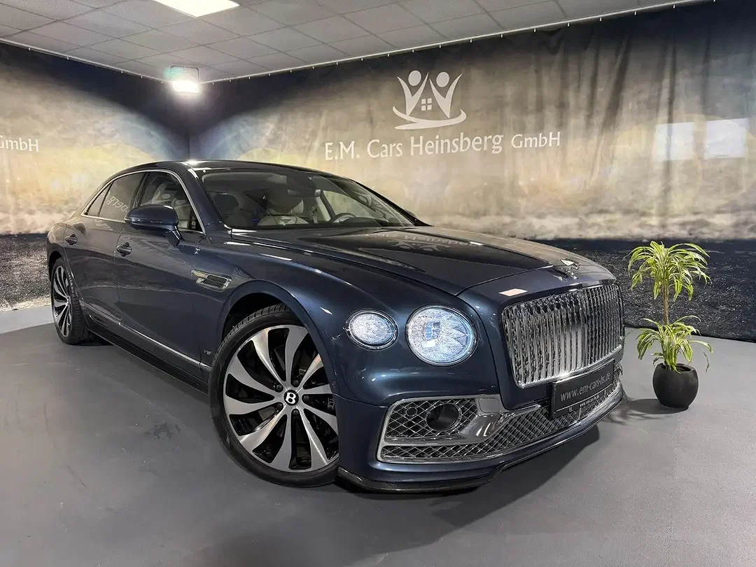 Bentley Flying Spur 4.0 V8 - Afbeelding 1