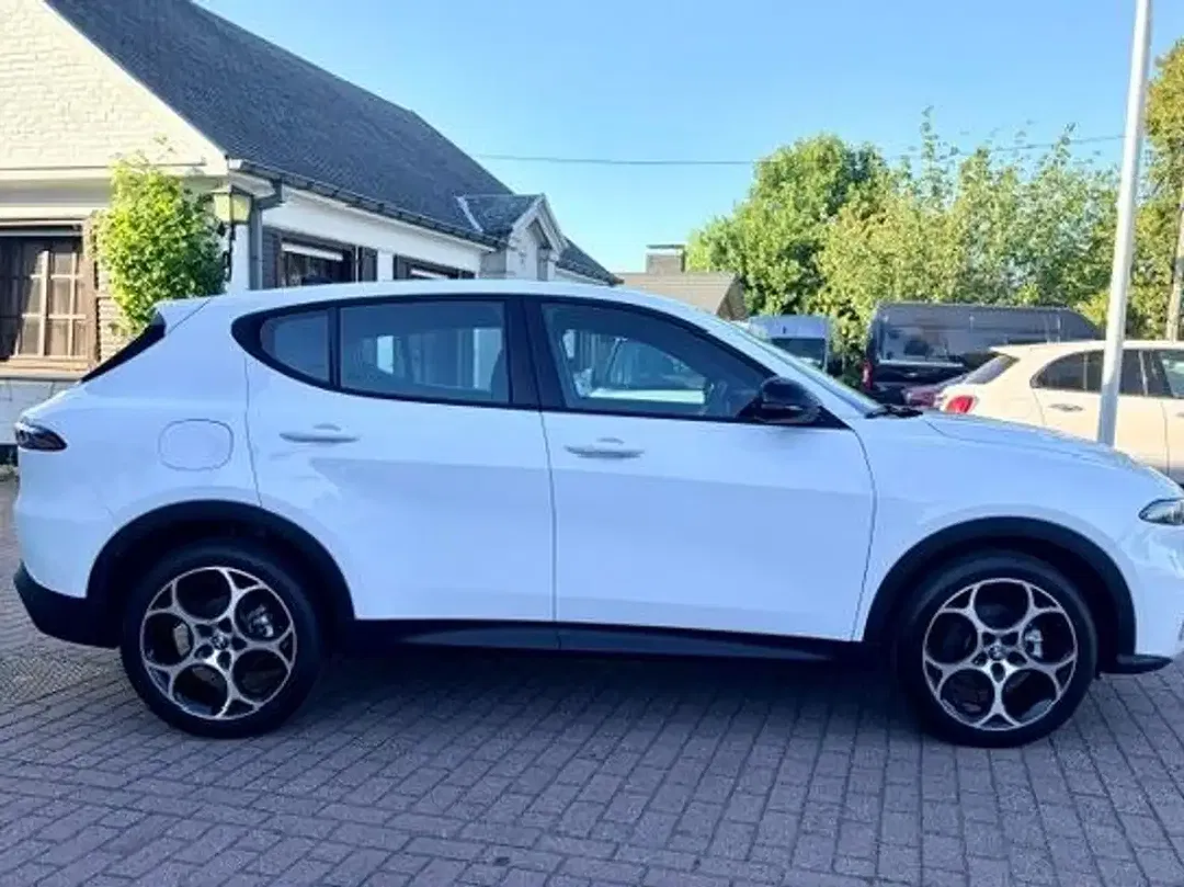 Alfa Romeo Tonale 1.5 MHEV Sprint - Thumbnail 4