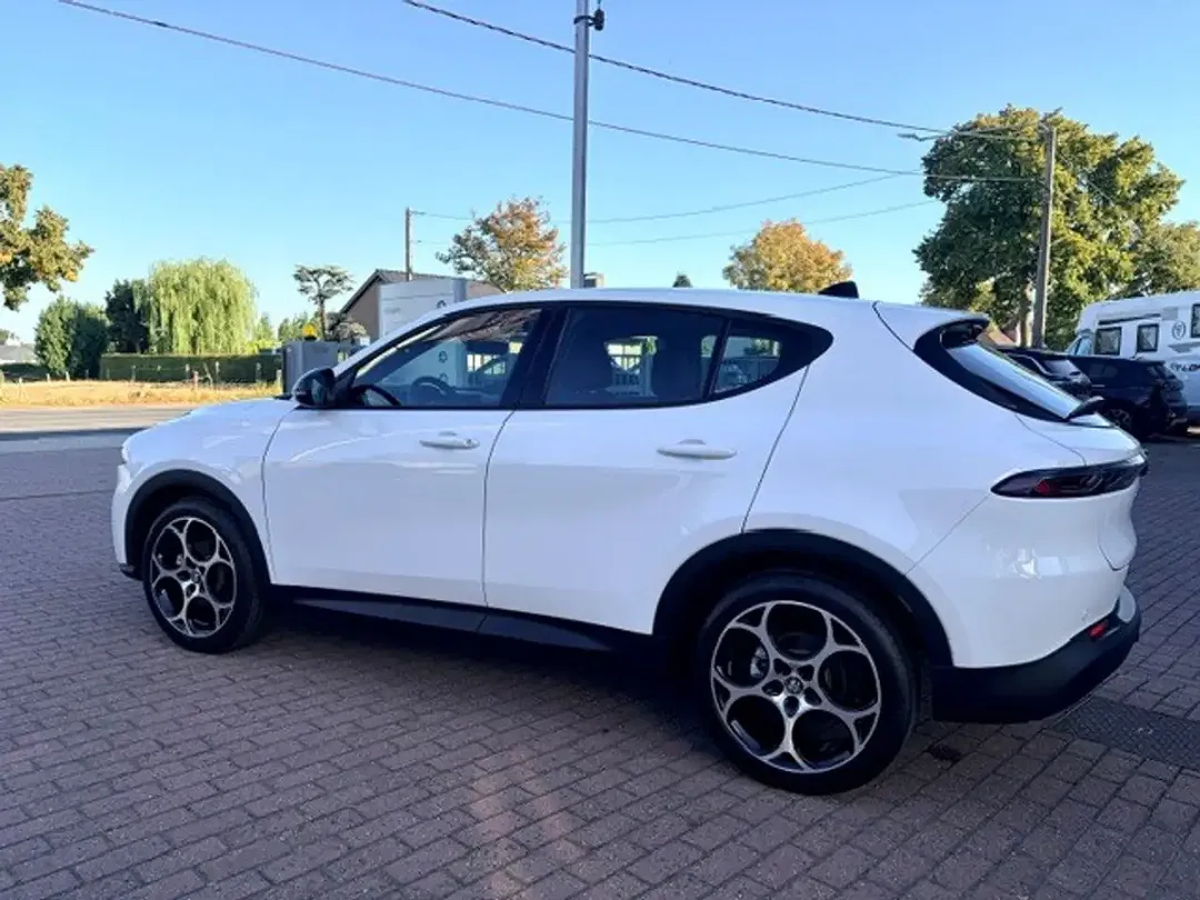 Alfa Romeo Tonale 1.5 MHEV Sprint - Thumbnail 8