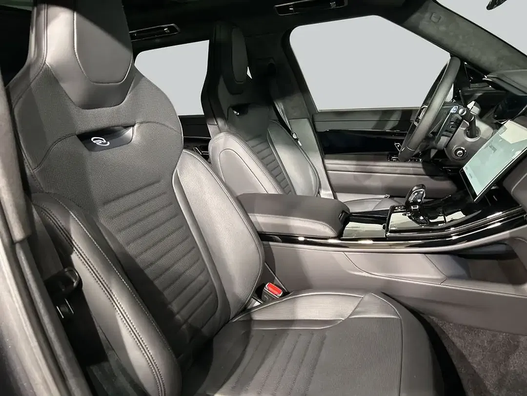 Land Rover Range Rover Sport P635 SV - Thumbnail 3