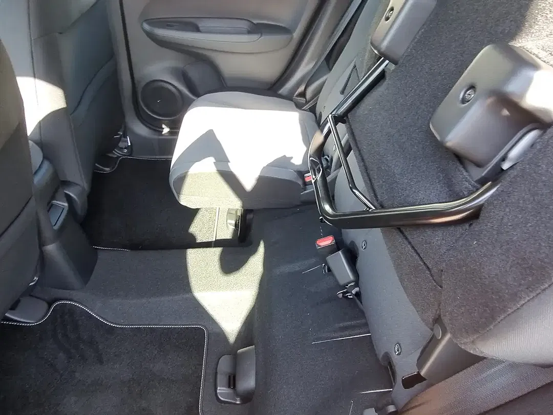 Honda Jazz 1.5 Hybrid Elegance - Thumbnail 13