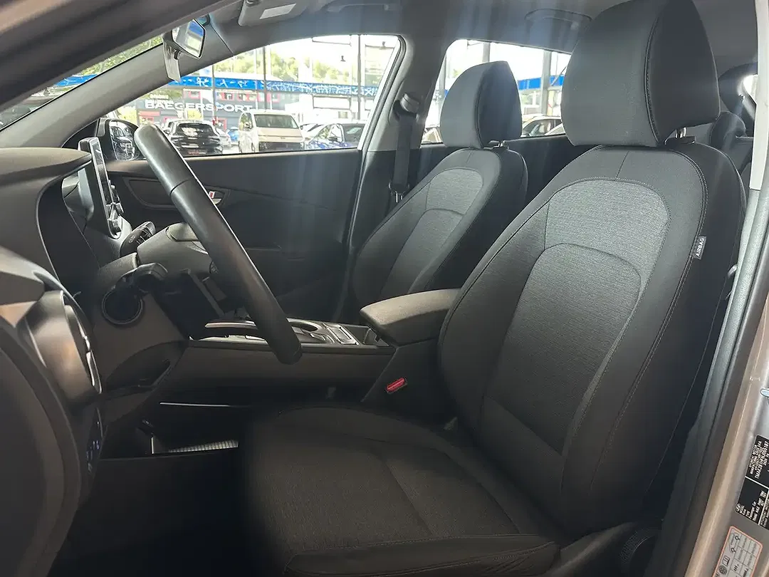 Hyundai KONA Select - Thumbnail 11