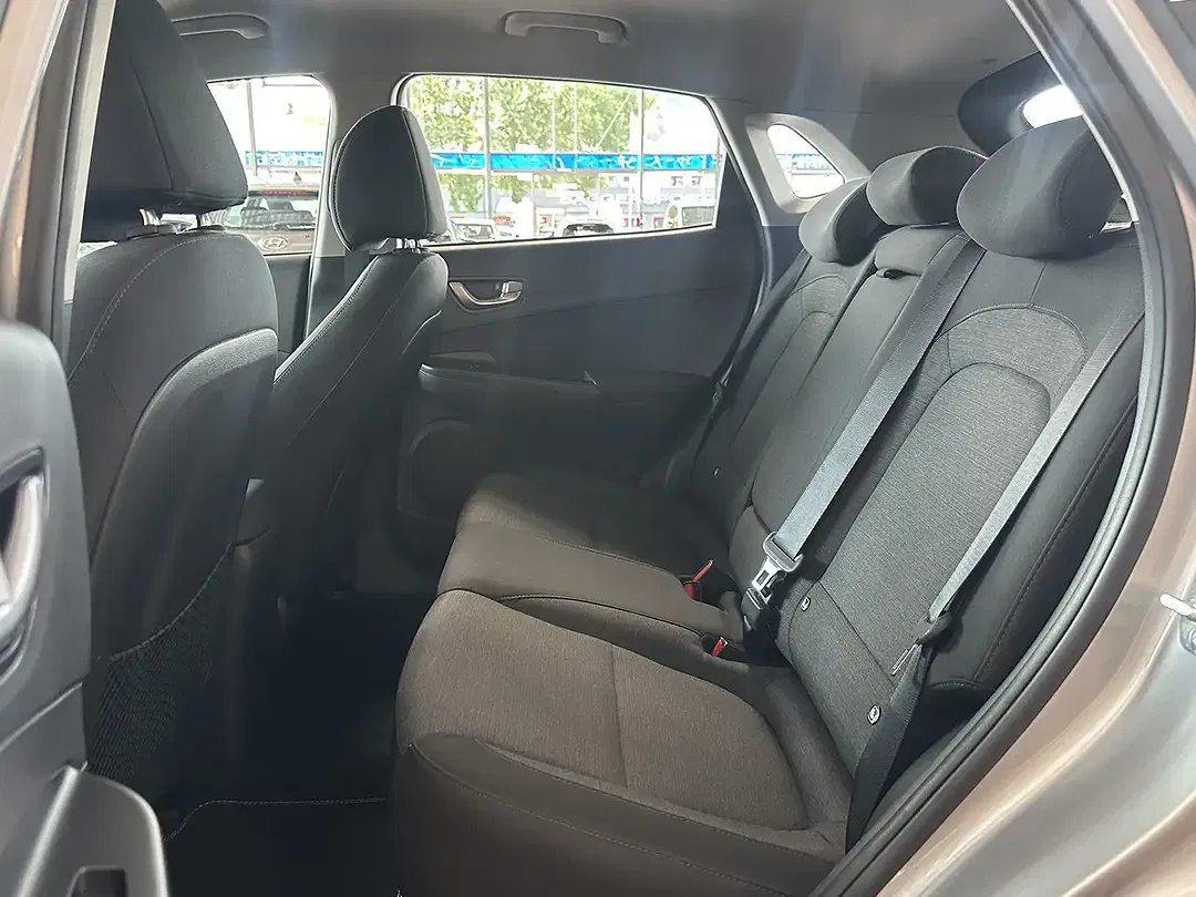 Hyundai KONA Select - Thumbnail 13
