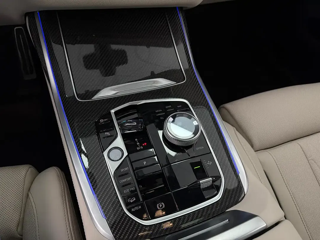 BMW X7 M - foto 8