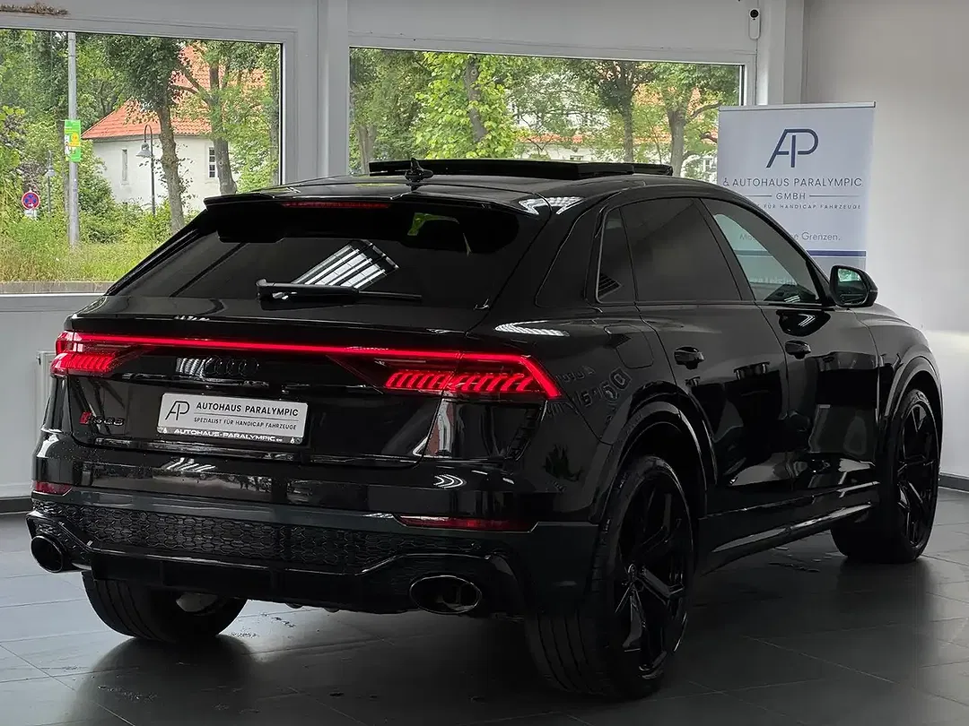 Audi RS Q8 4.0 TFSI quattro Matrix LED - Thumbnail 4