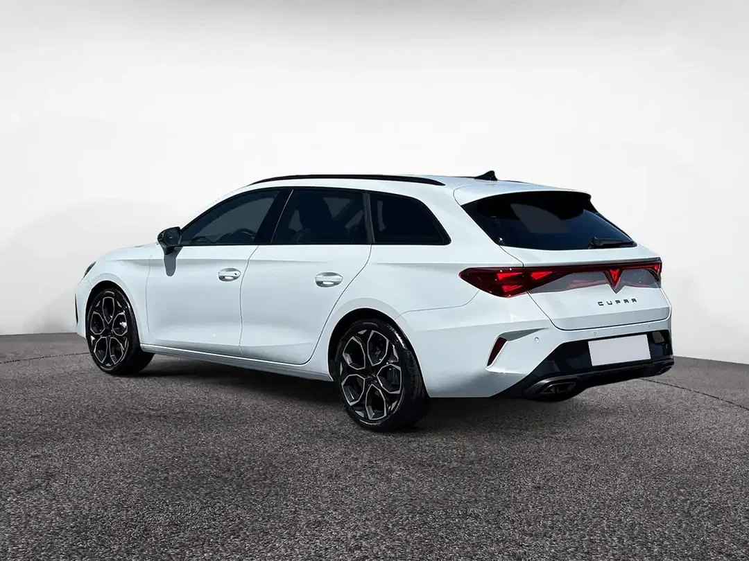 CUPRA Leon eTSI Sportstourer - Thumbnail 4