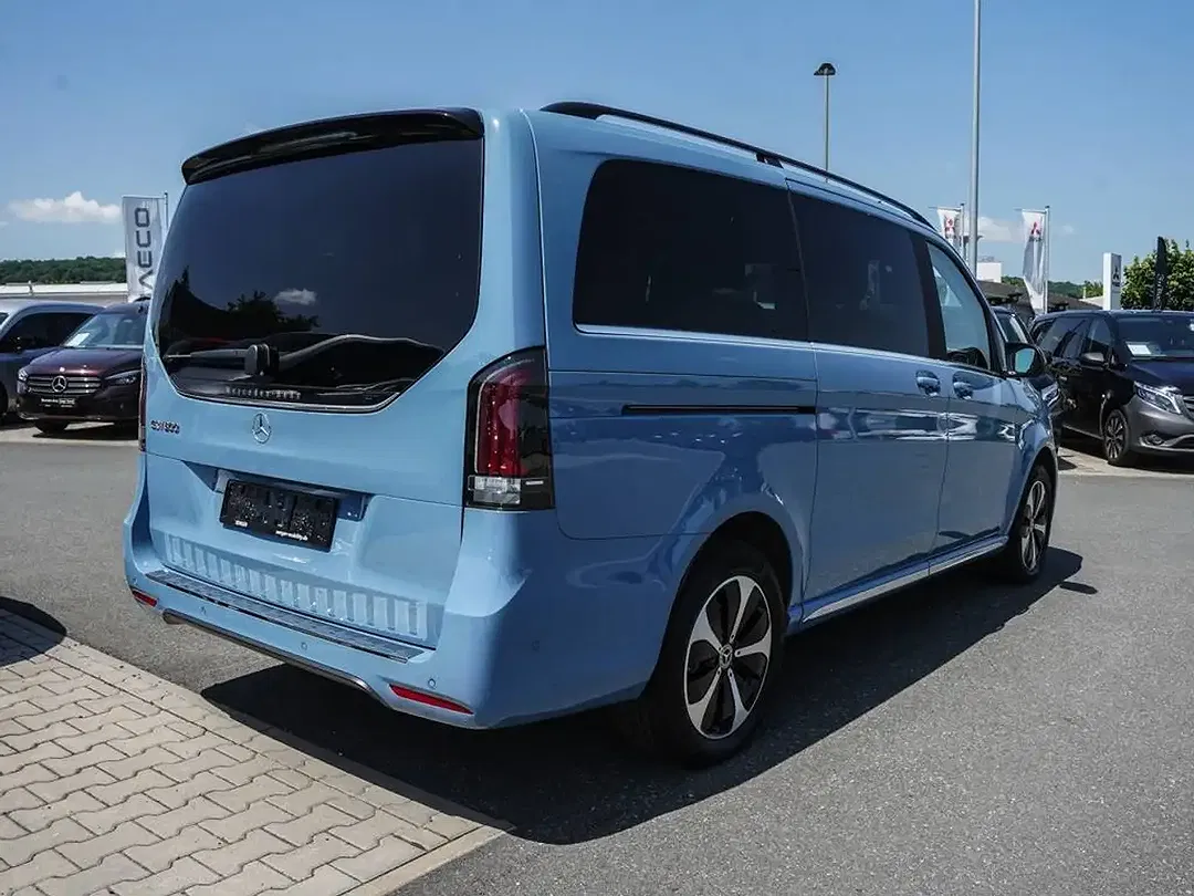 Mercedes-Benz EQV 300 AIRMATIC Avantgarde - foto 2