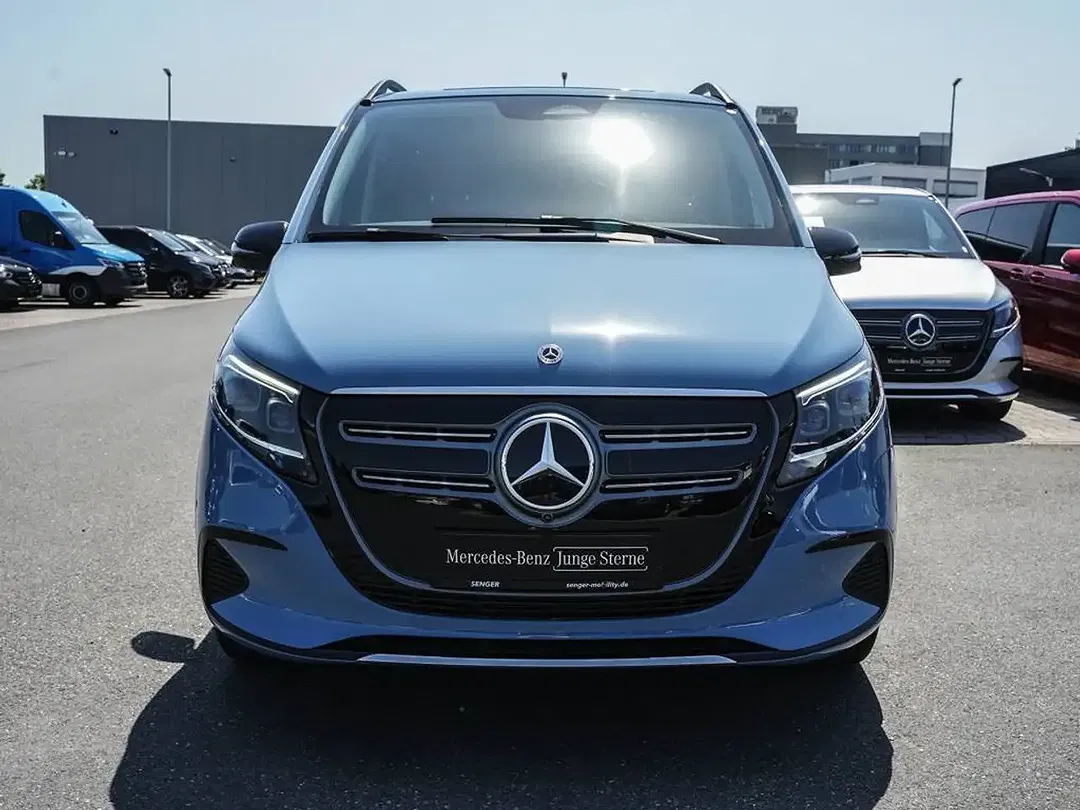 Mercedes-Benz EQV 300 AIRMATIC Avantgarde - Thumbnail 4