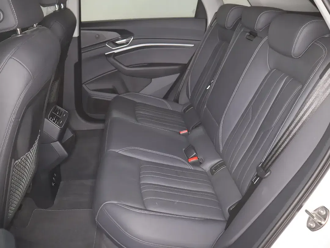 Audi Q8 e-tron Matrix LED advanced - Thumbnail 10