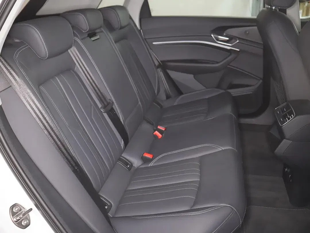 Audi Q8 e-tron Matrix LED advanced - Thumbnail 13