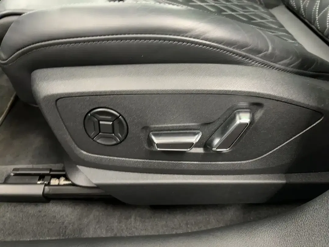 Audi Q8 55 e-tron quattro Matrix LED Sportback advanced - Thumbnail 16