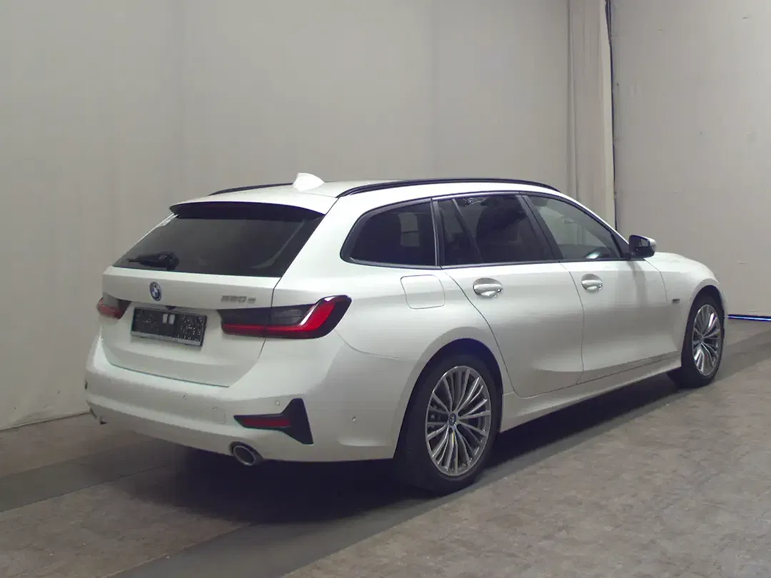 BMW 320 Touring Advantage Pro - Thumbnail 3