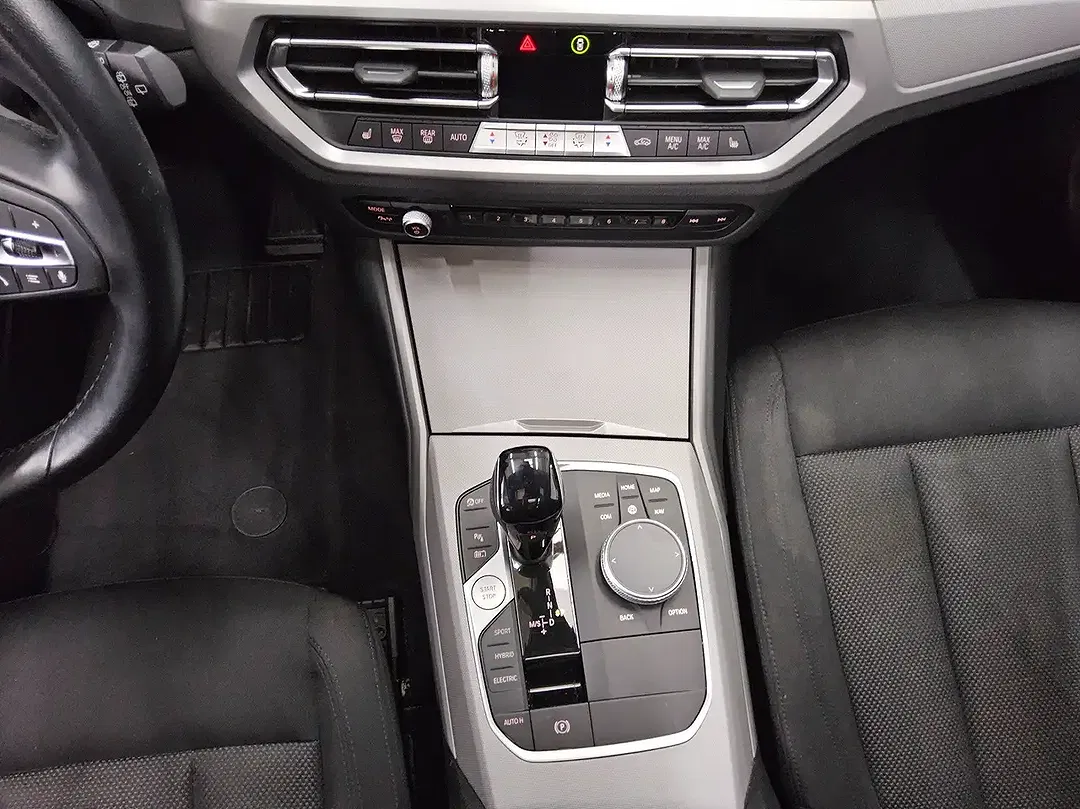 BMW 320 Touring Advantage Pro - Thumbnail 4