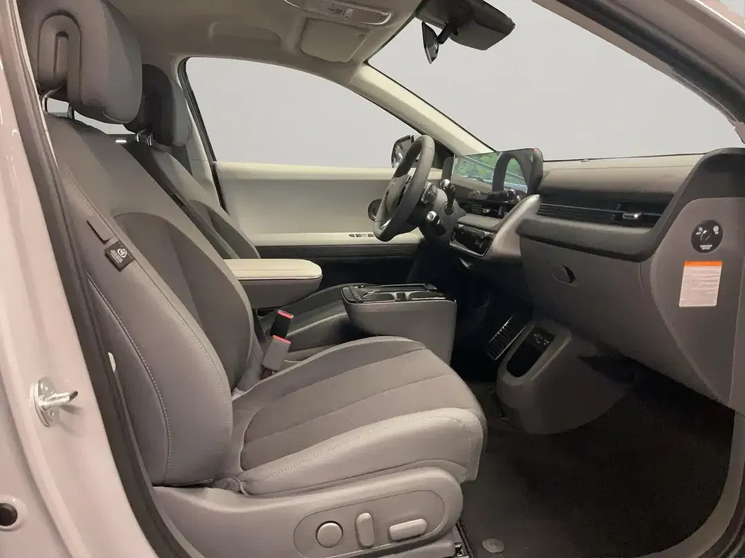 Hyundai IONIQ 5 - Thumbnail 14