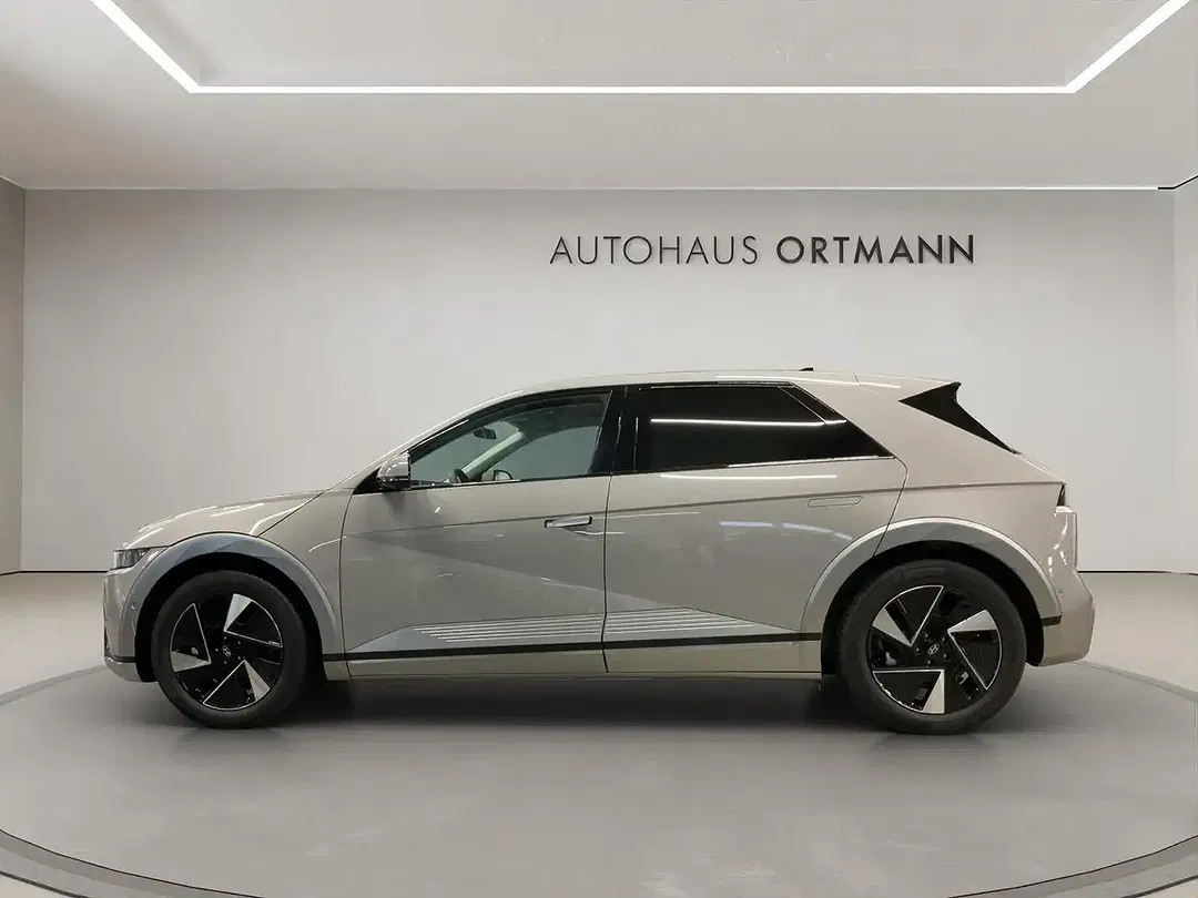 Hyundai IONIQ 5 - Thumbnail 4