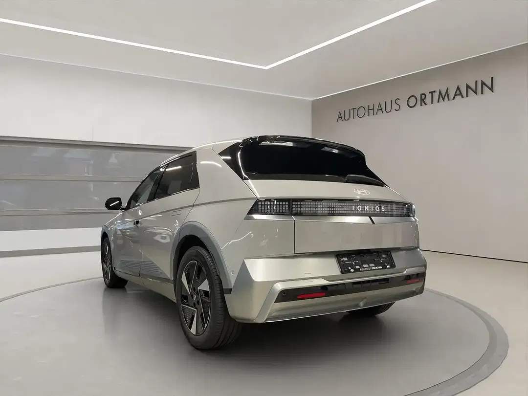 Hyundai IONIQ 5 - Thumbnail 5