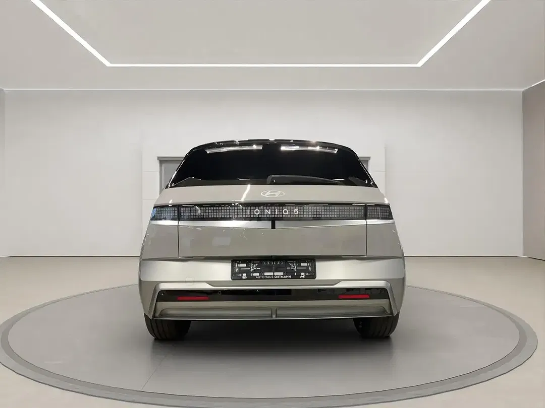 Hyundai IONIQ 5 - Thumbnail 6