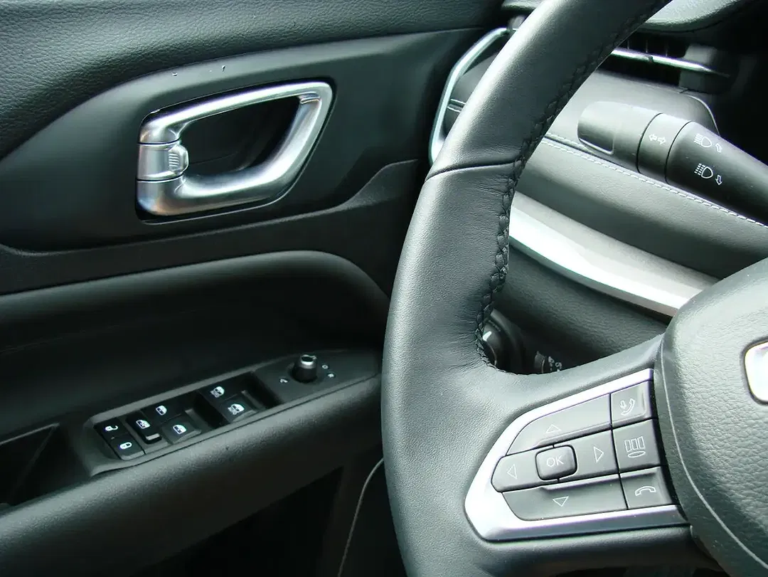 Jeep Compass 1.5 MHEV Altitude - Thumbnail 9
