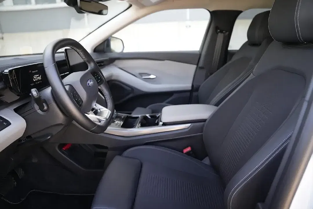 Ford Explorer Extended Range Select - Thumbnail 10