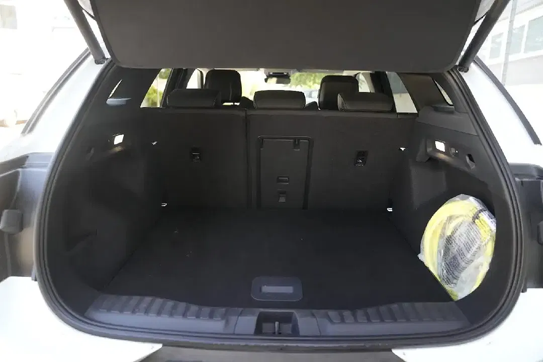 Ford Explorer Extended Range Select - Thumbnail 13
