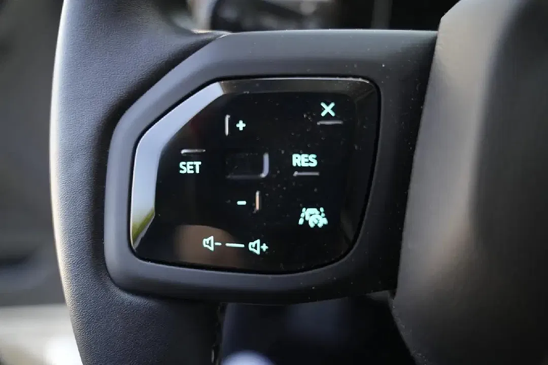 Ford Explorer Extended Range Select - Thumbnail 14