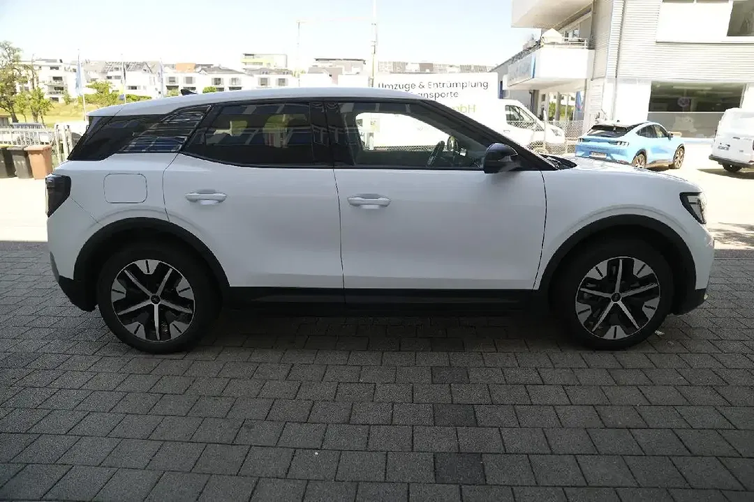 Ford Explorer Extended Range Select - Thumbnail 4