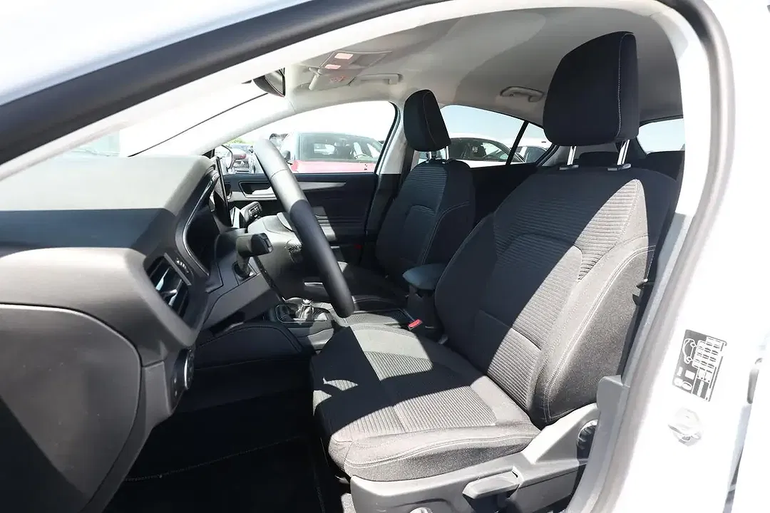 Ford Focus Titanium X - Thumbnail 6