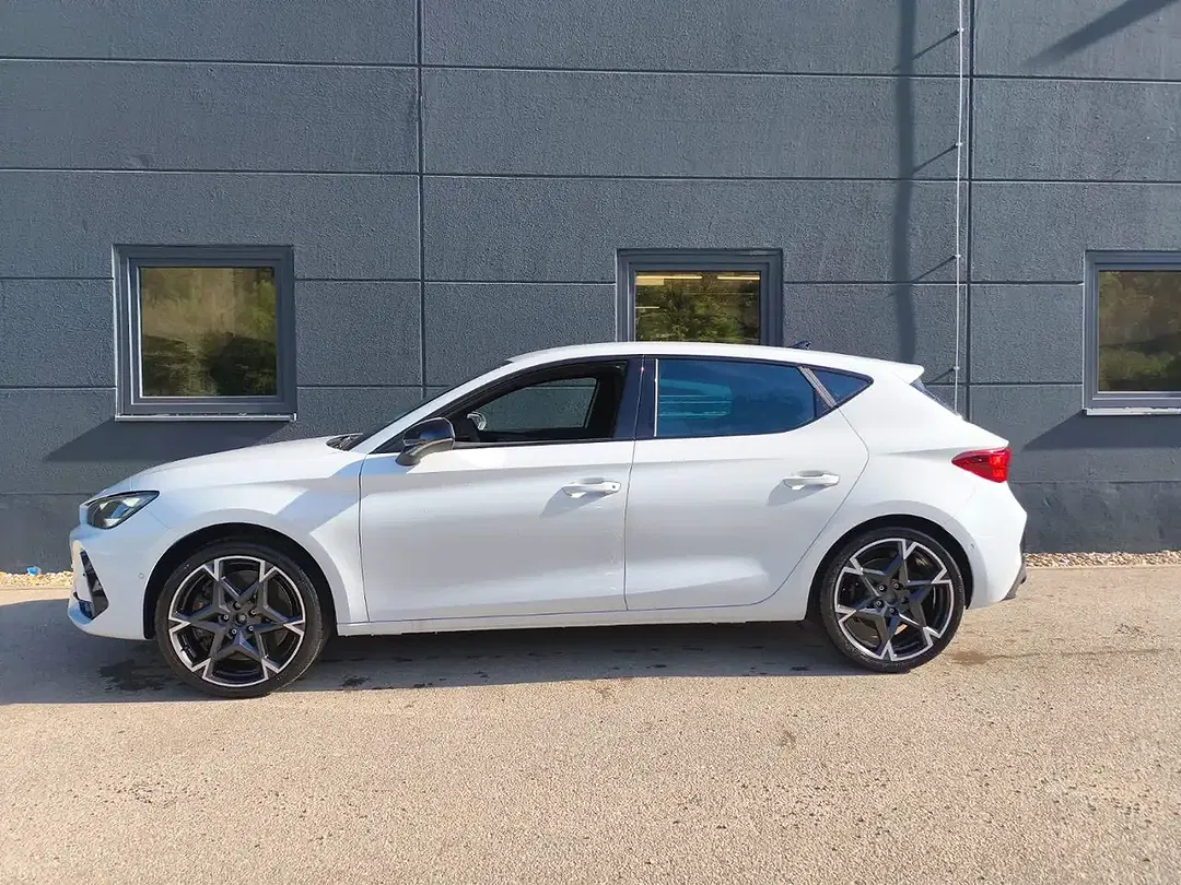 CUPRA Leon 2.0 TSI DSG VZ Matrix LED - Thumbnail 5